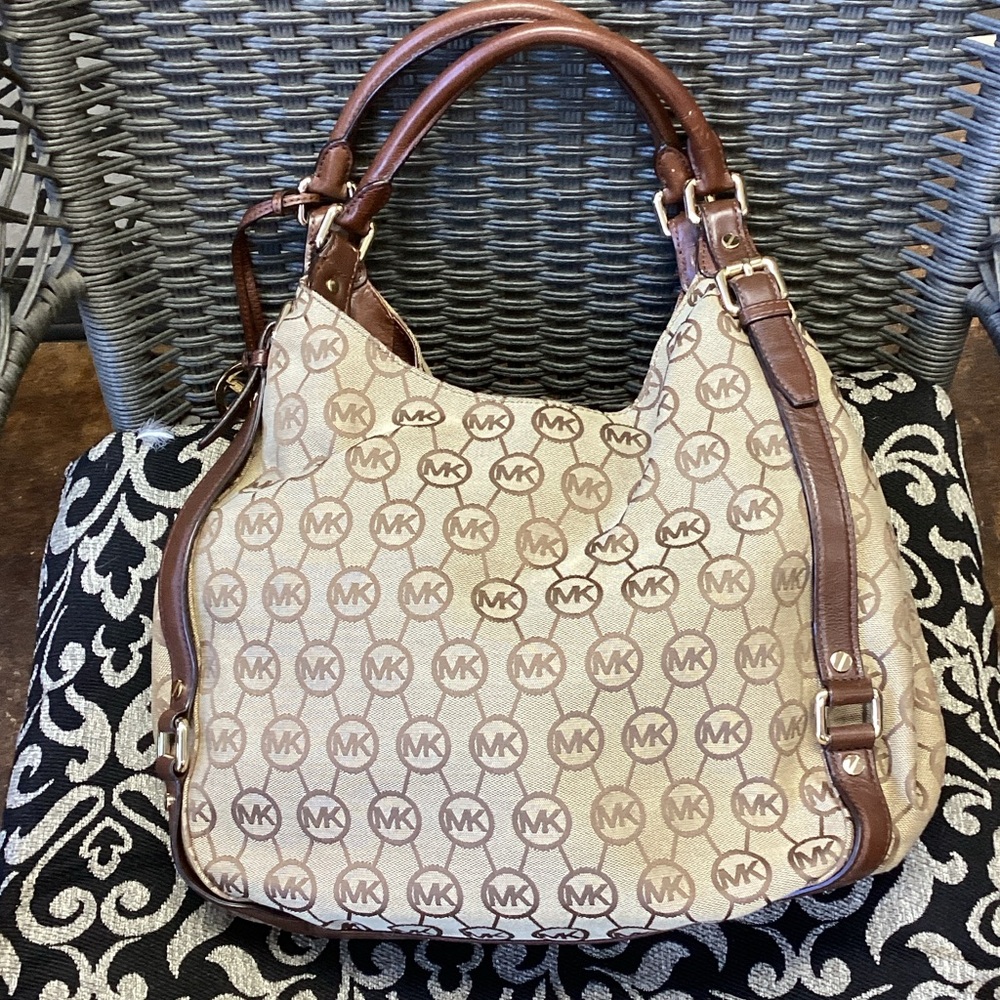 Michael Kors Signature Brown and Cream Hobo Bag